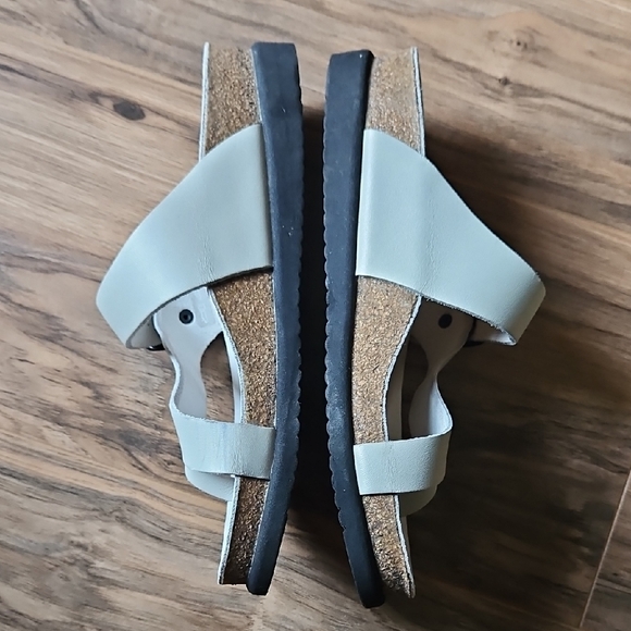 Mephisto Women's Helen White Air Relax Sandals - Picture 5 of 13